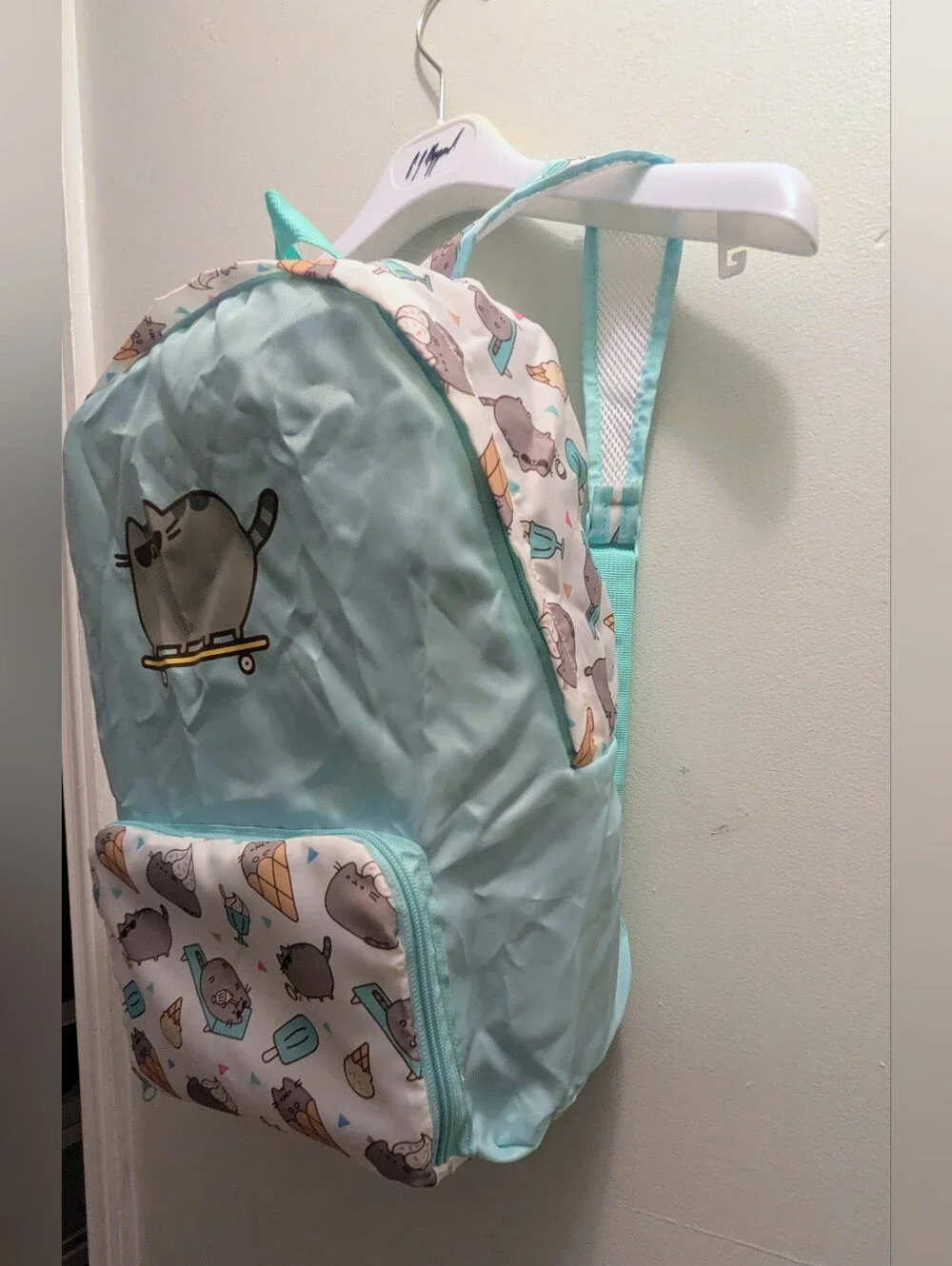 NWT, Pusheen Exclusive Fold Up Packable Zippered Backpack Bag. Holds up to 20lbs